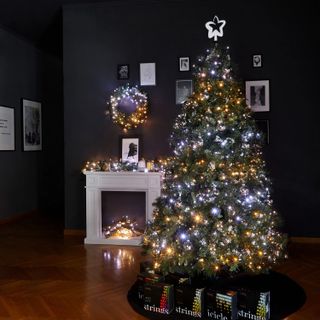 Lights4fun smart christmas tree lights