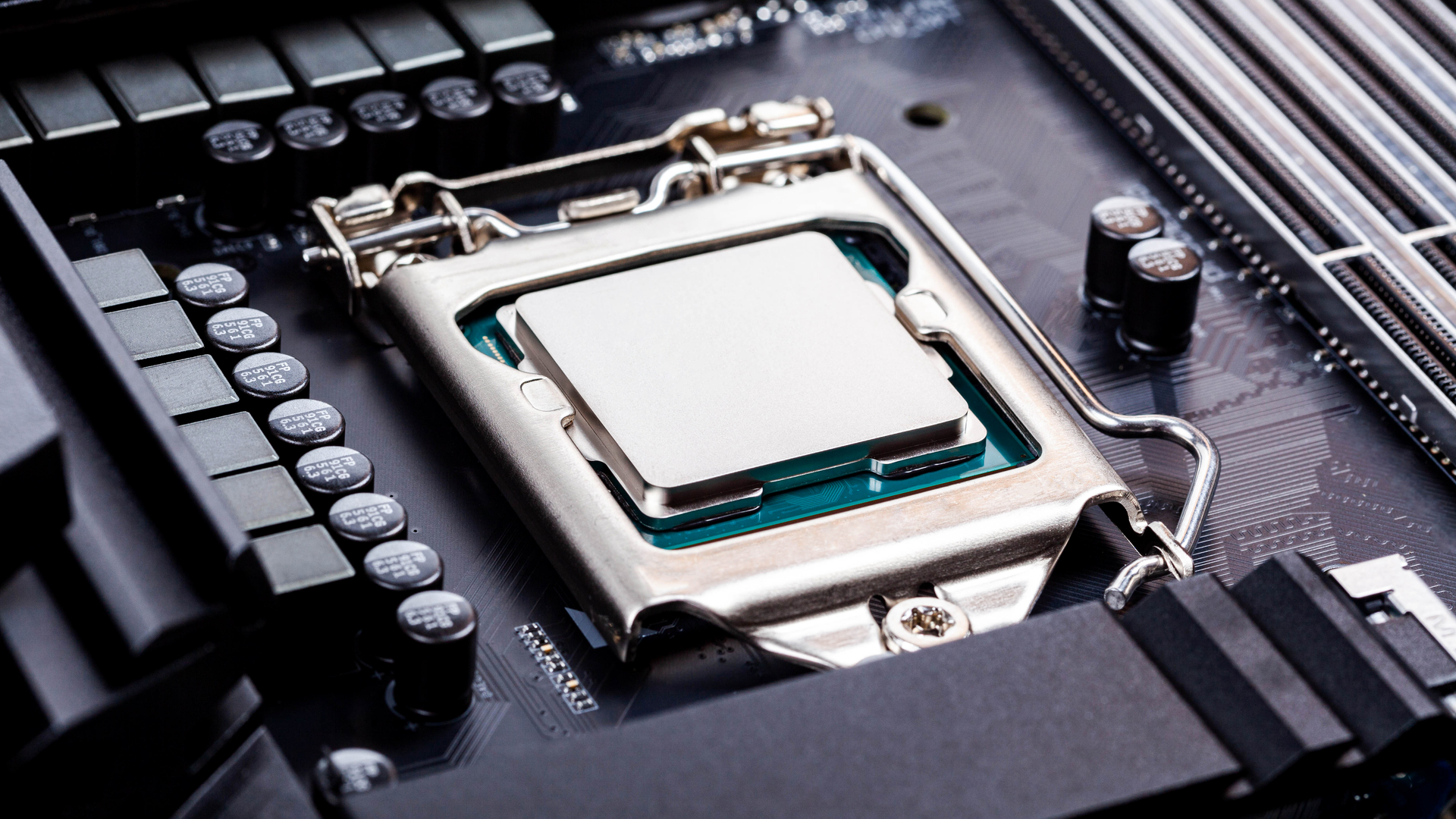 Intel 10th Gen Processor News: Core i9-10900 Engineering Sample Benchmarked