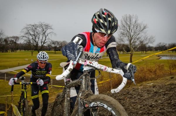 The duel is on between Jeremy Powers (Rapha-Focus) and Ryan Trebon (LTS/Felt)