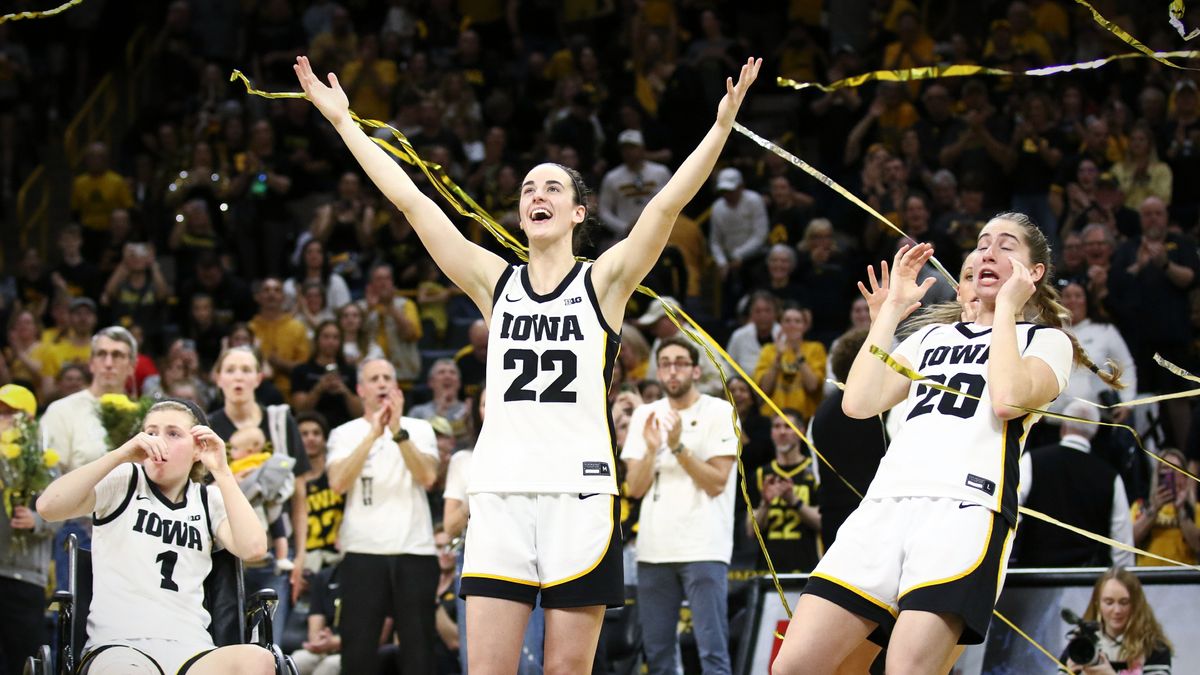 Iowa&rsquo;s Caitlin Clark breaks NCAA scoring record | The Week