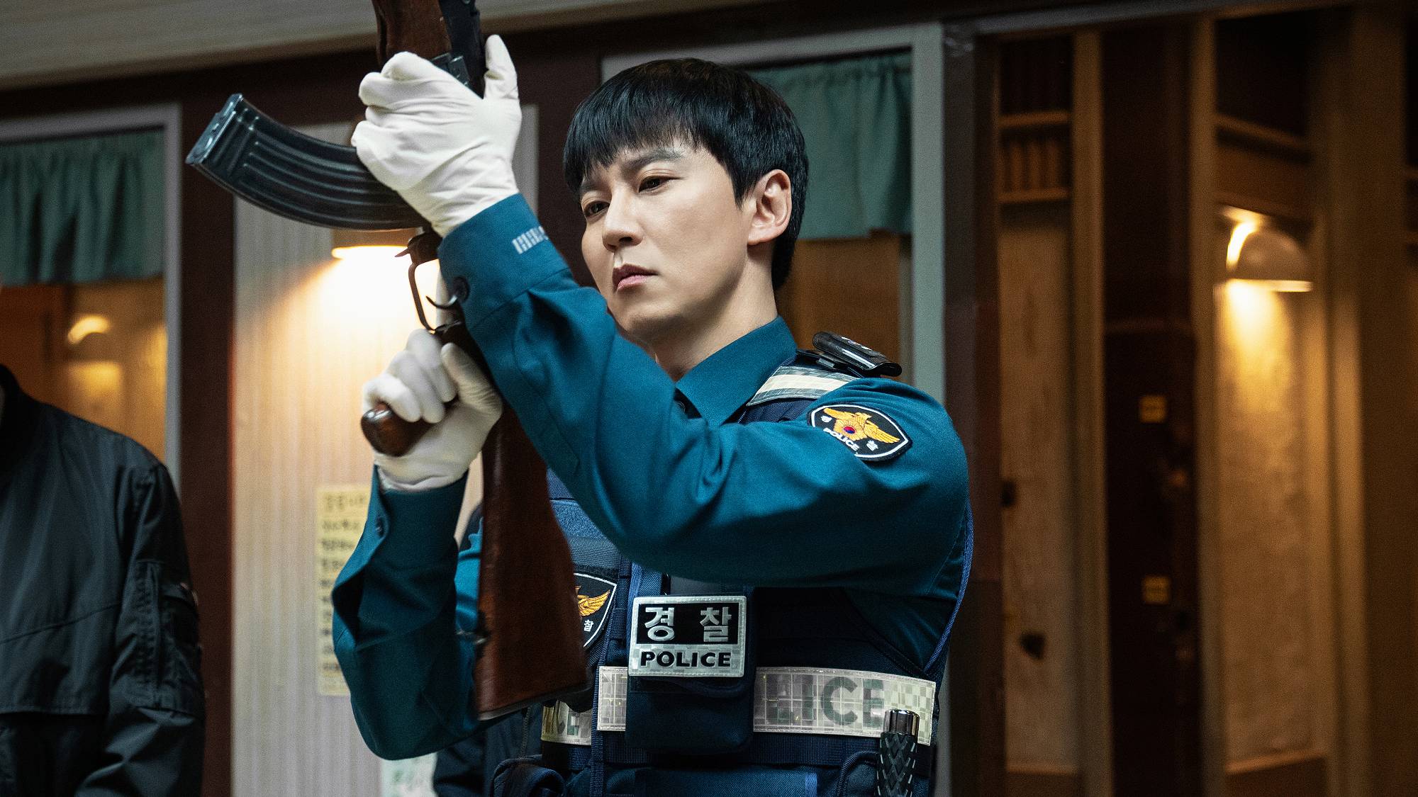 Kim Nam-gil as Lee Do in "Trigger" on Netflix