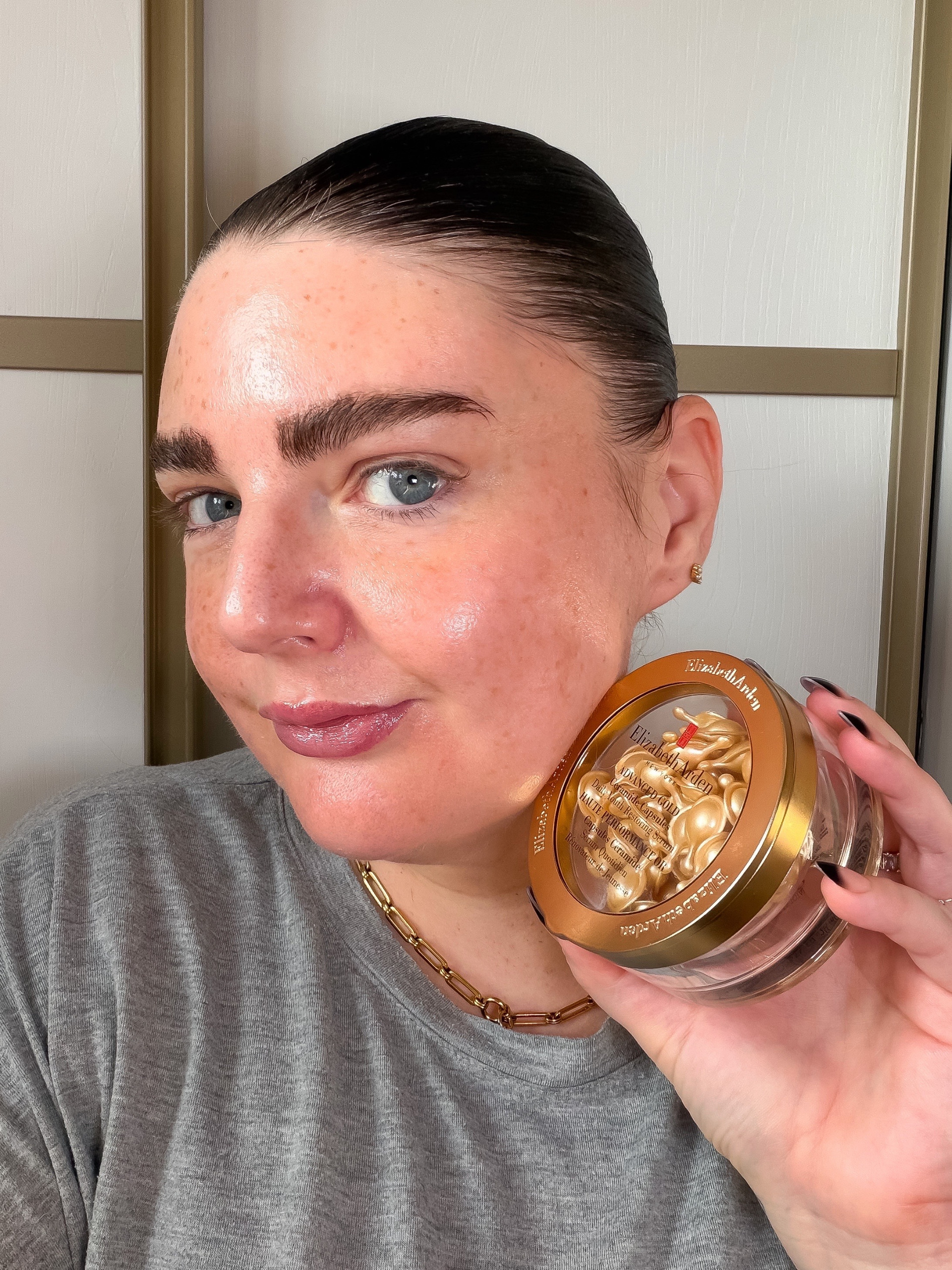 Elizabeth Arden Advanced Gold Ceramide Capsules Daily Youth Restoring Serum with P-PAR Longevity Catalyst