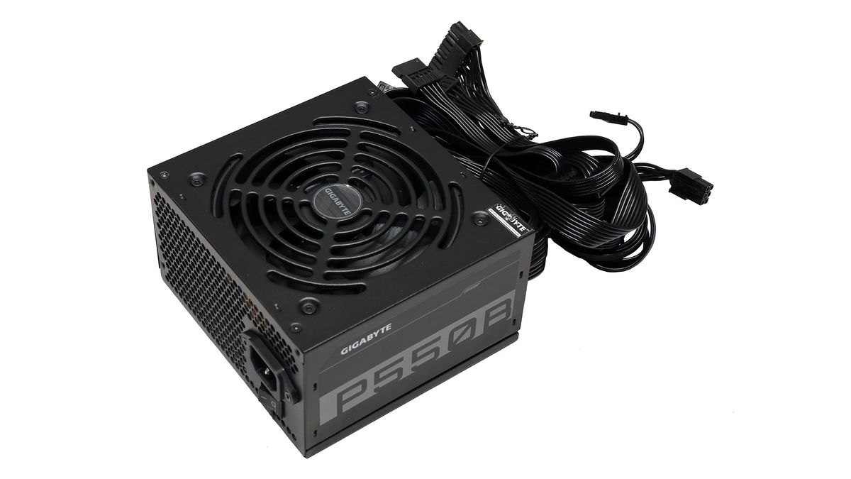 Gigabyte P550B