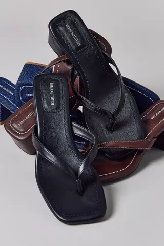 Uo Katie Block Heel Sandal
