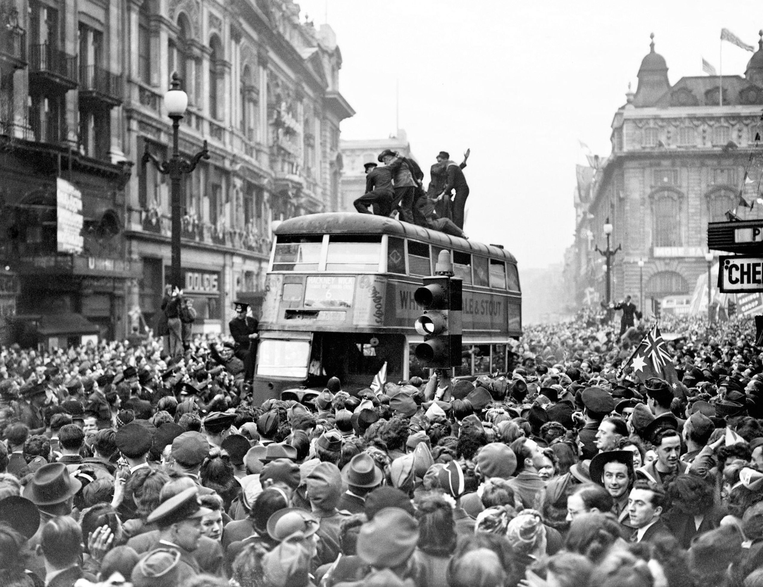 VE Day in pictures: 18 powerful and evocative images that capture the ...