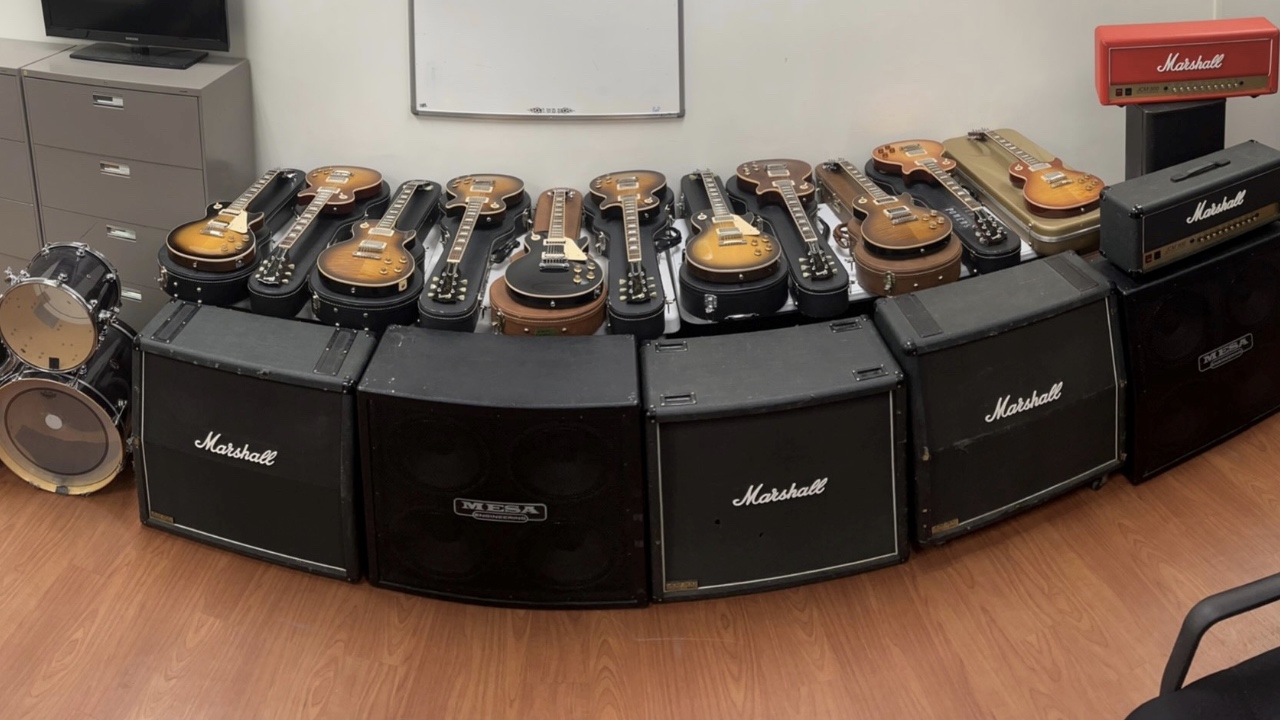 Florida man allegedly buys 11 Les Pauls with 78 year-old's credit card