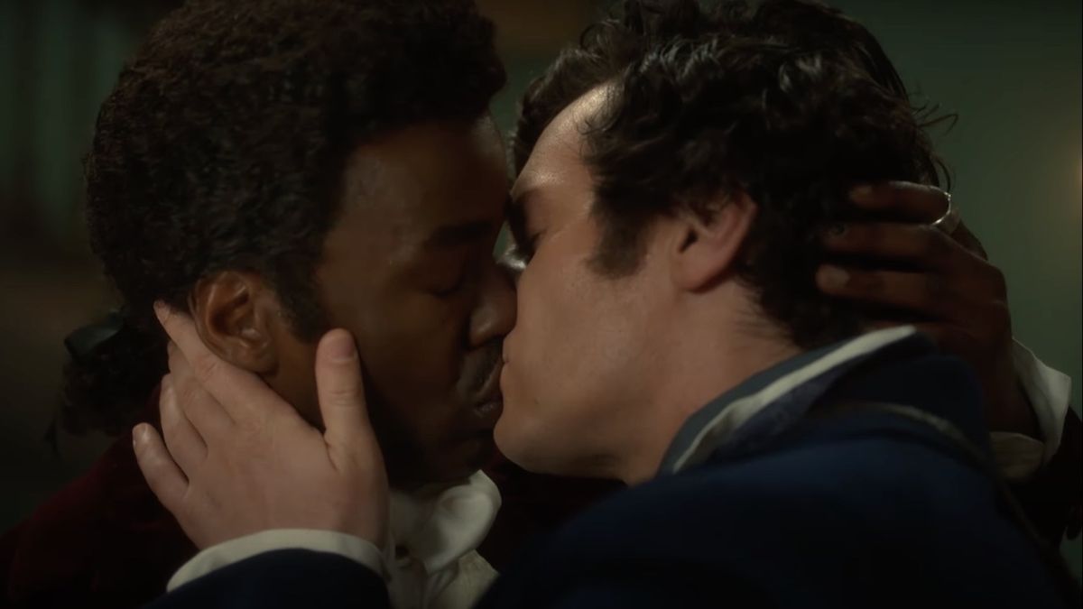 Ncuti Gatwa and Jonathan Groff kissing in Doctor Who