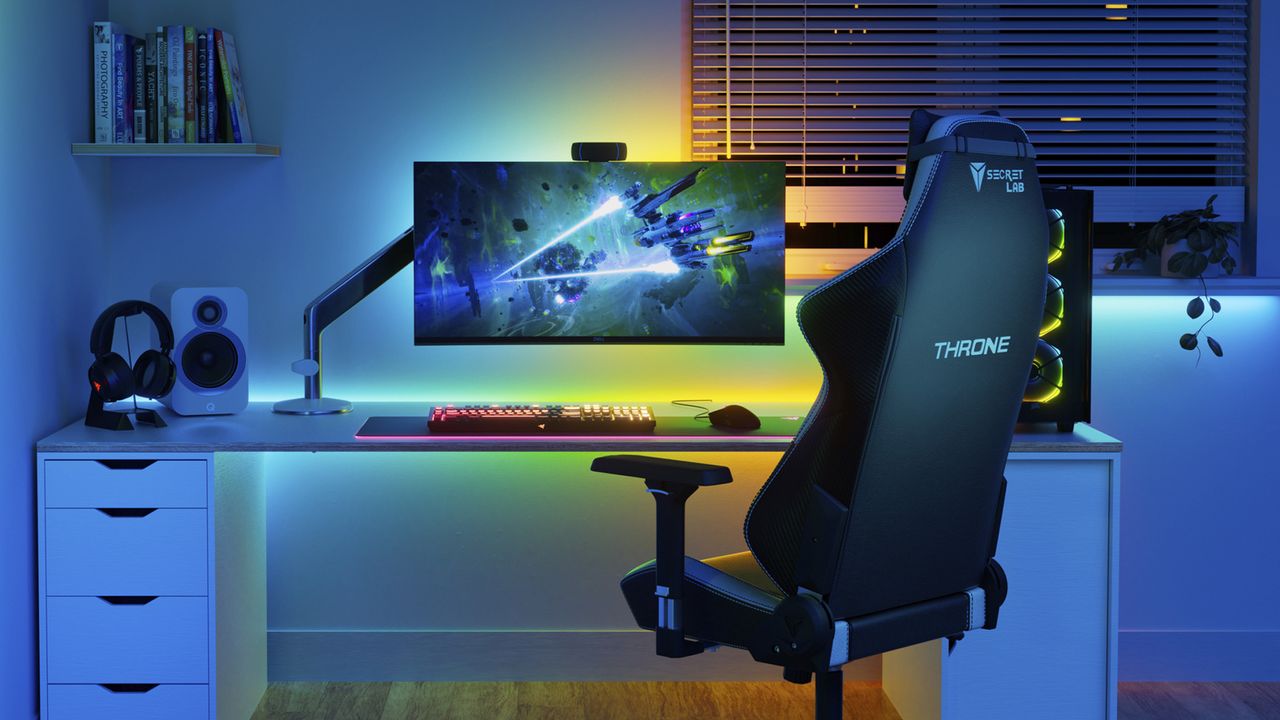 Nanoleaf Essentials Matter game room