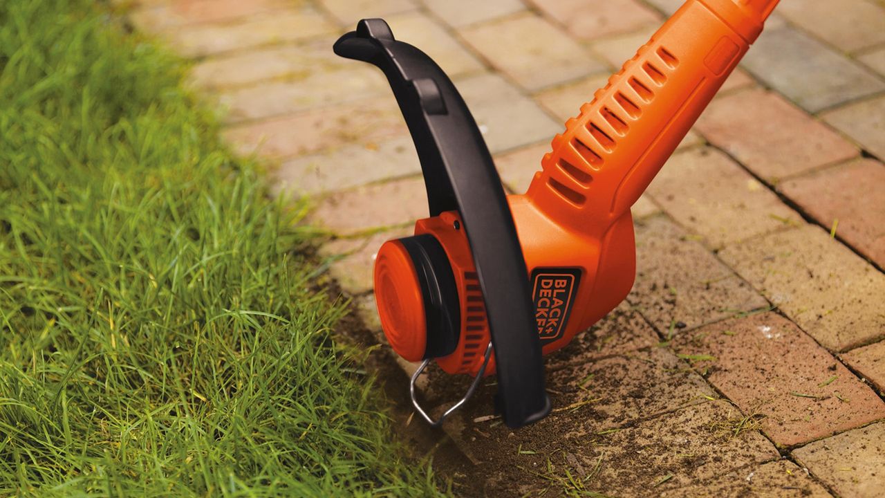 Black &amp; Decker BEST935 string trimmer