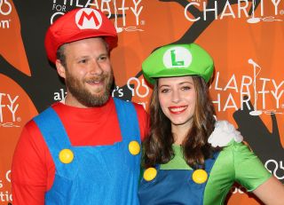 Seth Rogen and wife in a Halloween couples costume