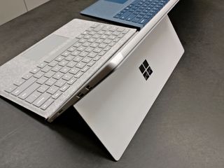 Surface Pro 2017