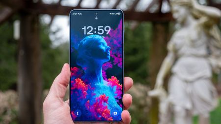 A vibrant wallpaper on the Samsung Galaxy S26 Ultra