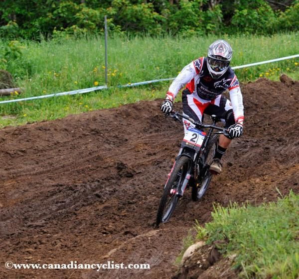 Greg Minnaar (Santa Cruz Syndicate) got a little closer to the lead with his win in qualifying