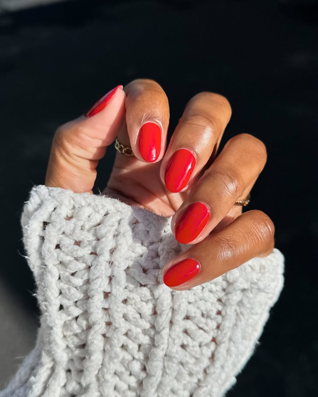 red christmas nails