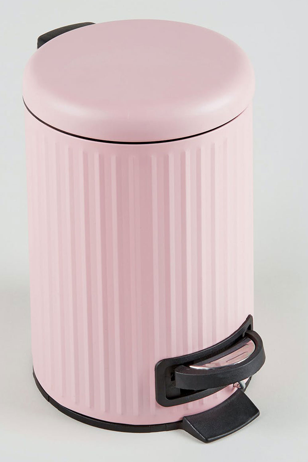 retro ridged pedal bin
