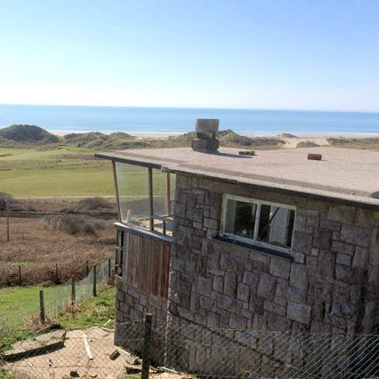 Former coastguard lookout with stunning sea views is on the market ...