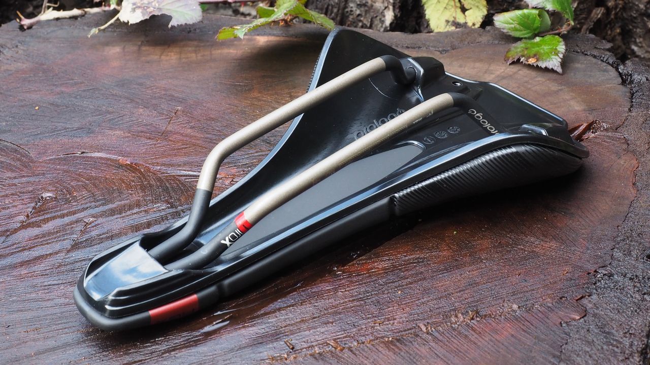 Prologo Scratch M5 AGX saddle rail details