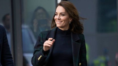 kate middleton's tartan coat