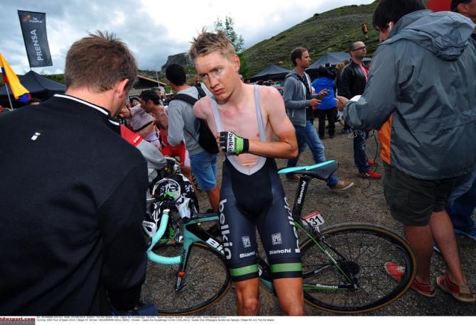 Wilco Kelderman (Belkin) changes into some clean clothing after the stage