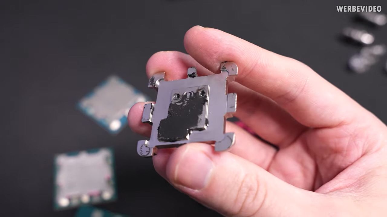 Fake Ryzen 7 7800X3D image