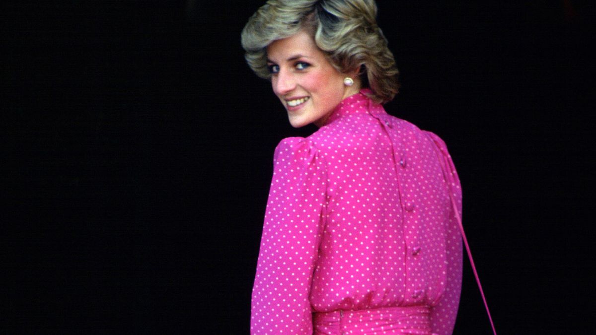 La princesse Diana portait la robe la plus scandaleuse juste avant son mariage