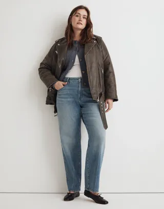 The Plus Curvy '90s Straight Jean in Rondell Wash: Crease Edition