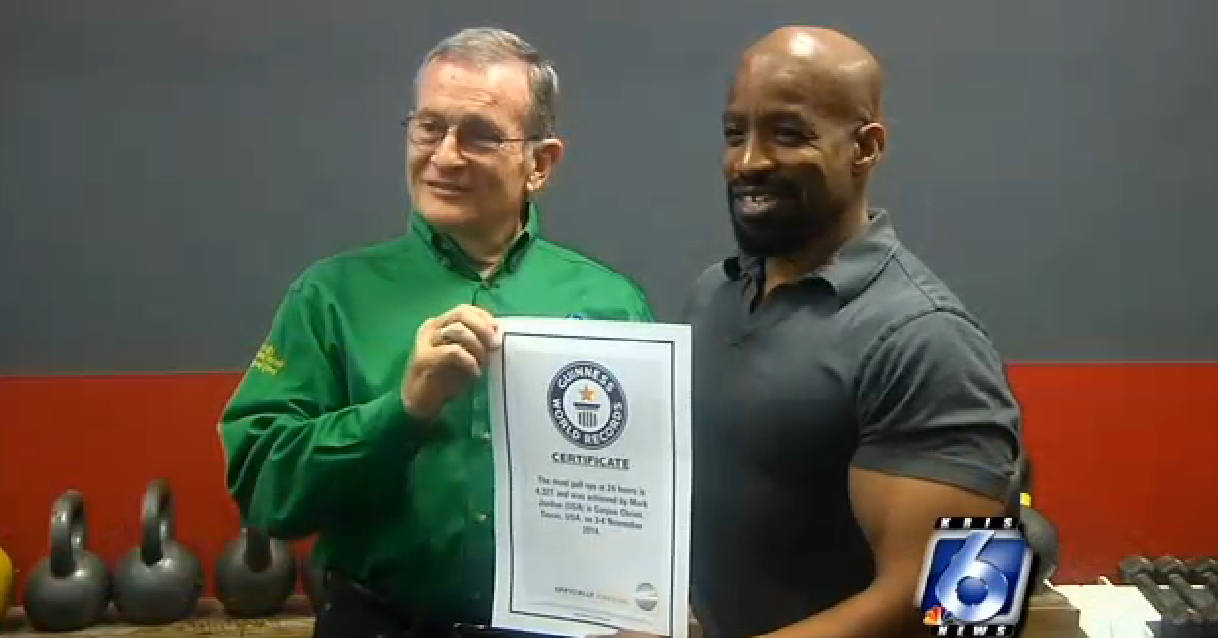 Corpus Christi man does 4,321 pull-ups