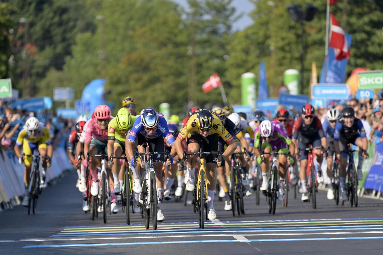 PostNord Danmark Rundt Tour of Denmark 2022 1st stage Allerod Koge 2226KM 16082022 Olav Kooij NED Team Jumbo Visma Jasper Philipsen BEL Alpecin Fenix photo Szymon GruchalskiSprintCyclingAgency2022