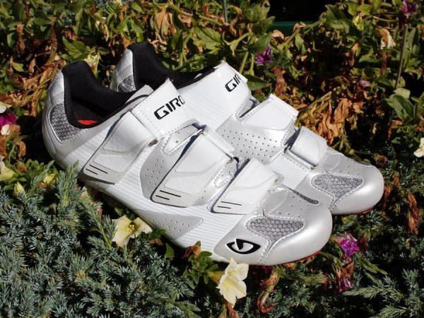 Giro claims its new Prolight SLX road shoes weigh just 205g apiece (size 42).
