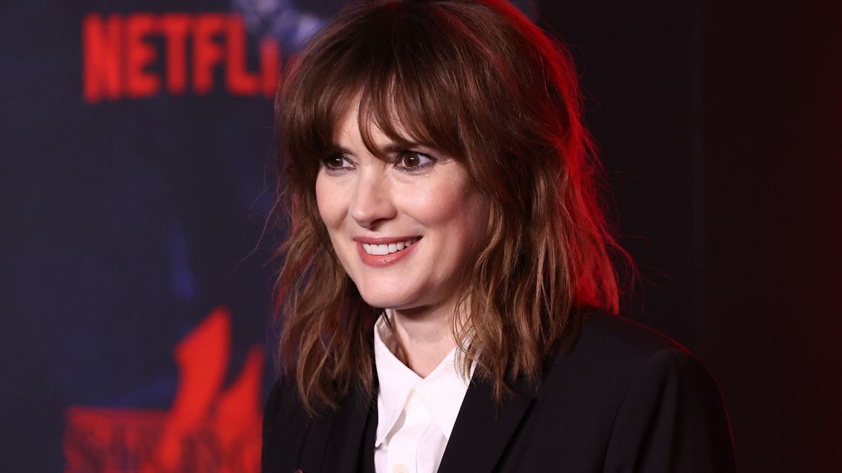 Winona Ryder opens up about mental health struggles after Johnny Depp ...