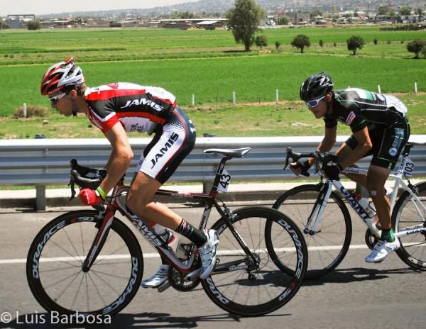 Carson Miller (Jamis - Sutter Home) charges ahead