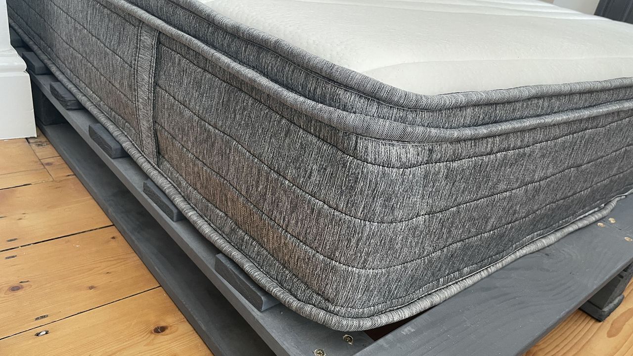 Close up of corner of Origin Hybrid mattress