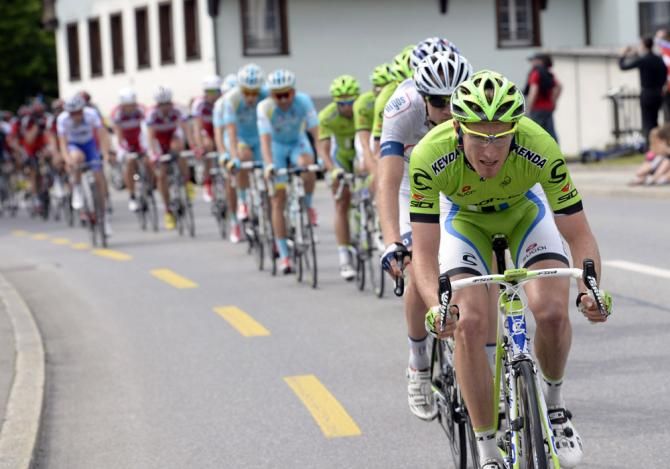 Cannondale sets tempo in the peloton in hopes of another Peter Sagan victory