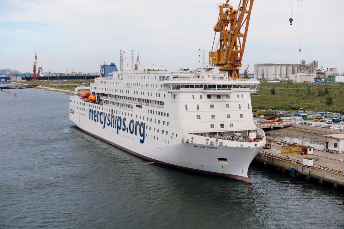 Global Mercy, a new vessel for charitable organization Mercy Ships, is outfitted with the latest pro AV technology thanks to donor companies like NEC Display (now Sharp NEC Display Solutions) and Peerless-AV.