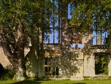 Great chamber ruins. Sudeley Castle. ©Paul Highnam for the Country Life Picture Library