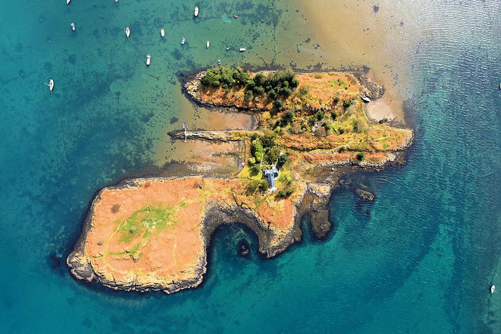 Properties for sale overlooking the sea: Harbour Island, Crinan, Lochgilphead, Argyll &amp; Bute
