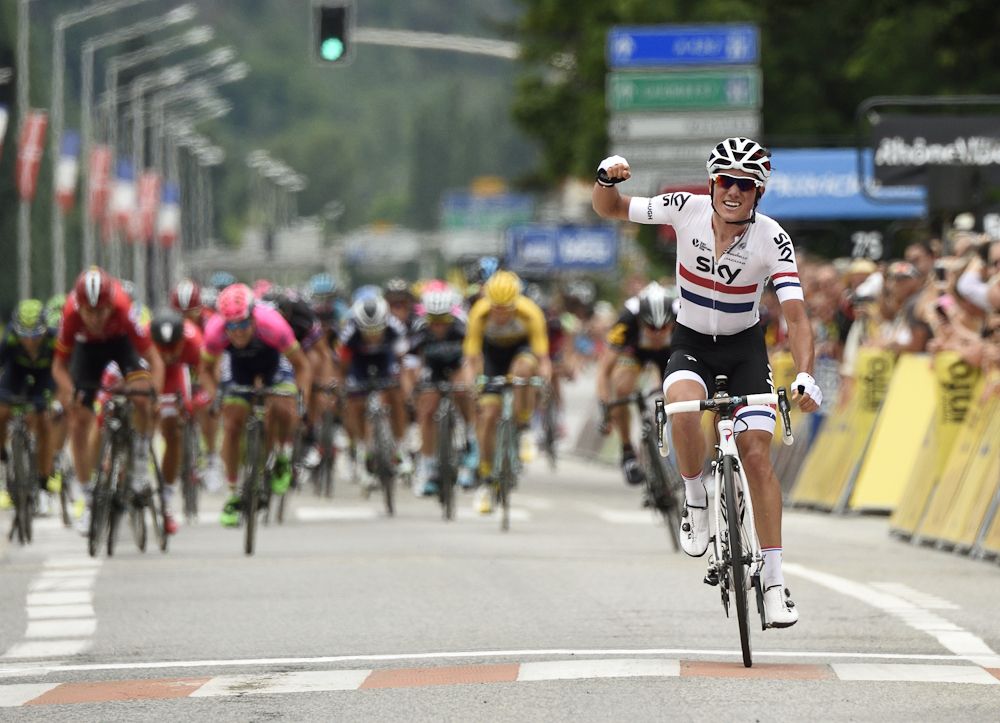 Peter Kennaugh holds off the charging field to take stage 1 of the Criterium du Dauphine.