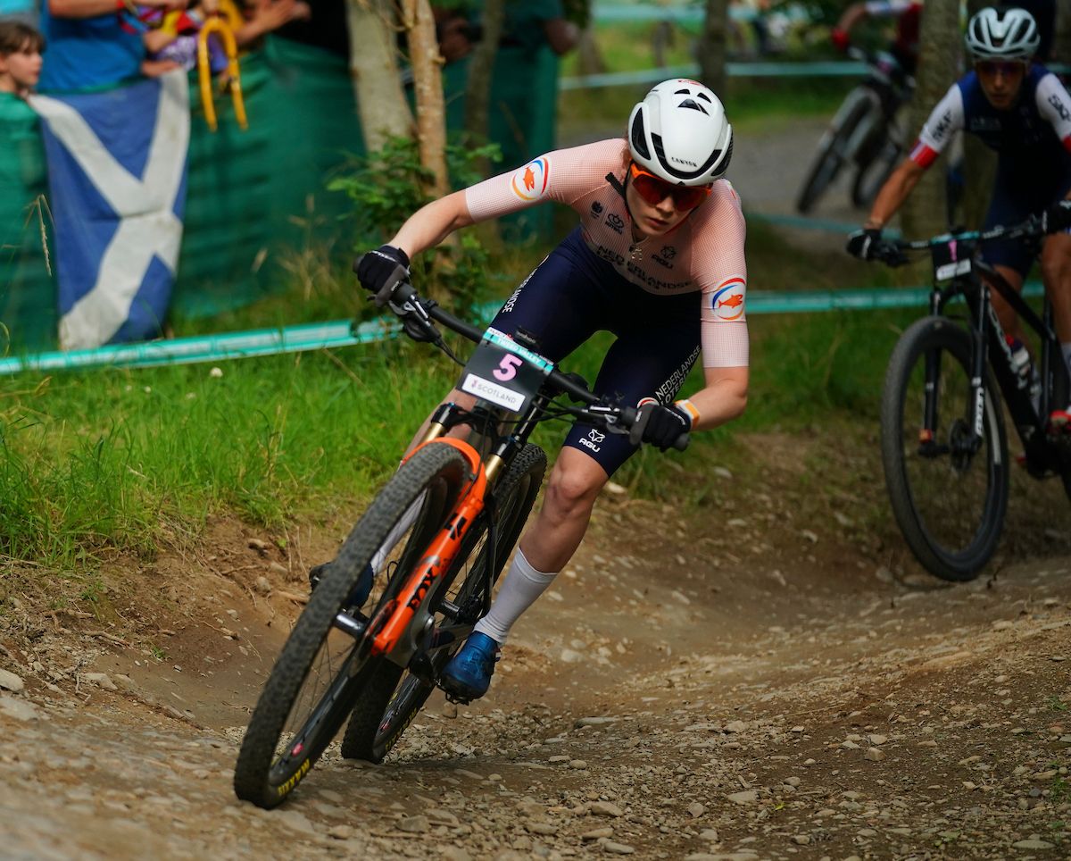 Picture by Thomas Maheux/SWpix.com - 10/08/2023 - 2023 UCI Cycling World Championships - MTB Cross Country - Glentress Forest, Peebles, Scotland - Elite Women Cross-country Short Track - Puck Pieterse - The Netherlands
