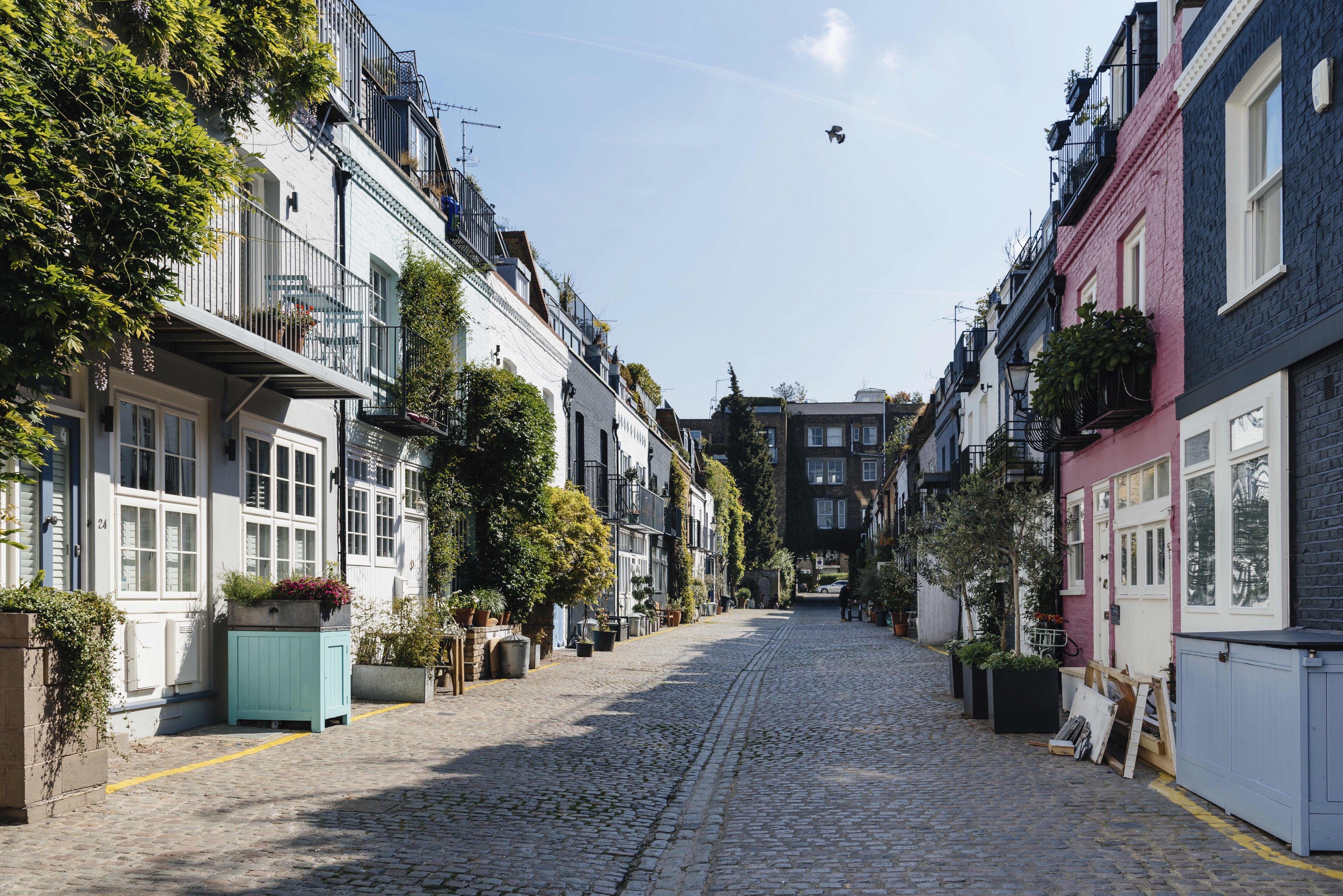 Colourful mews houses in Notting Hill
