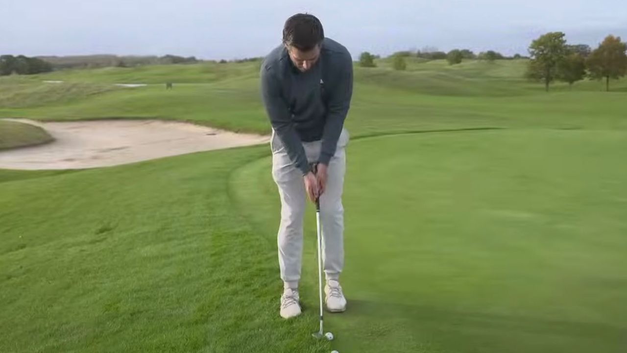 Photo of Joe Ferguson addressing a belly wedge