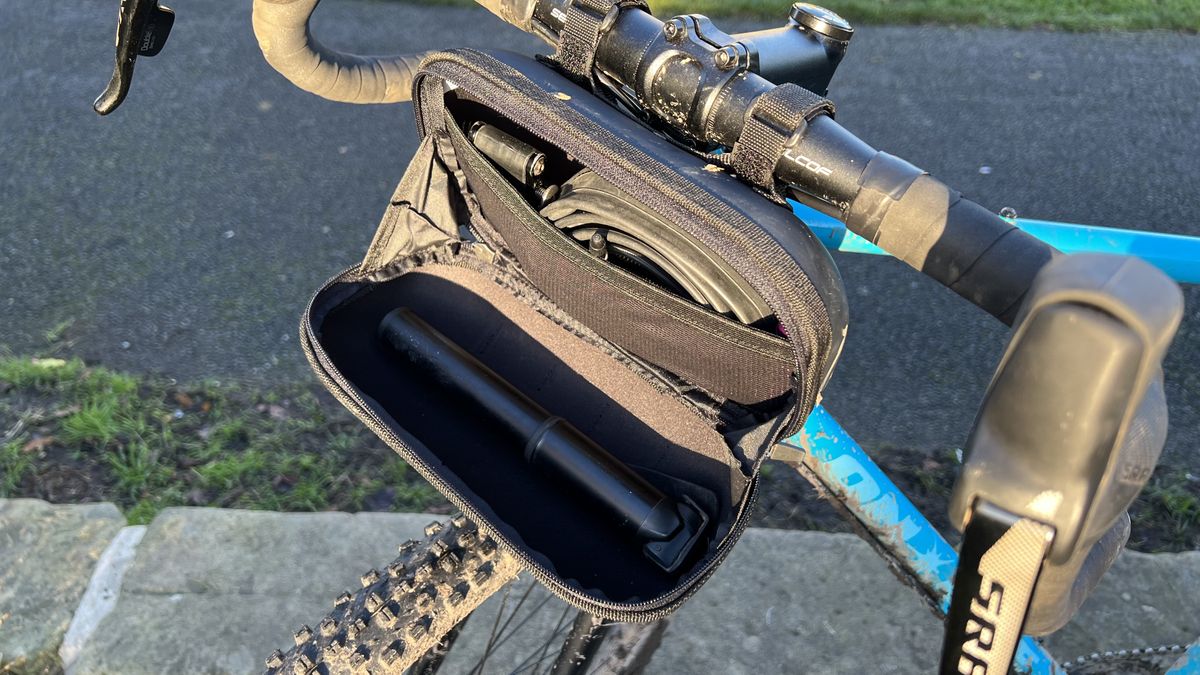Lezyne Hard Bar Caddy handlebar bag review easy access storage Bike