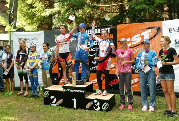 Elite women's podium