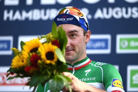 Elia Viviani (Quick-Step Floors) wins EuroEyes Cyclassics Hamburg