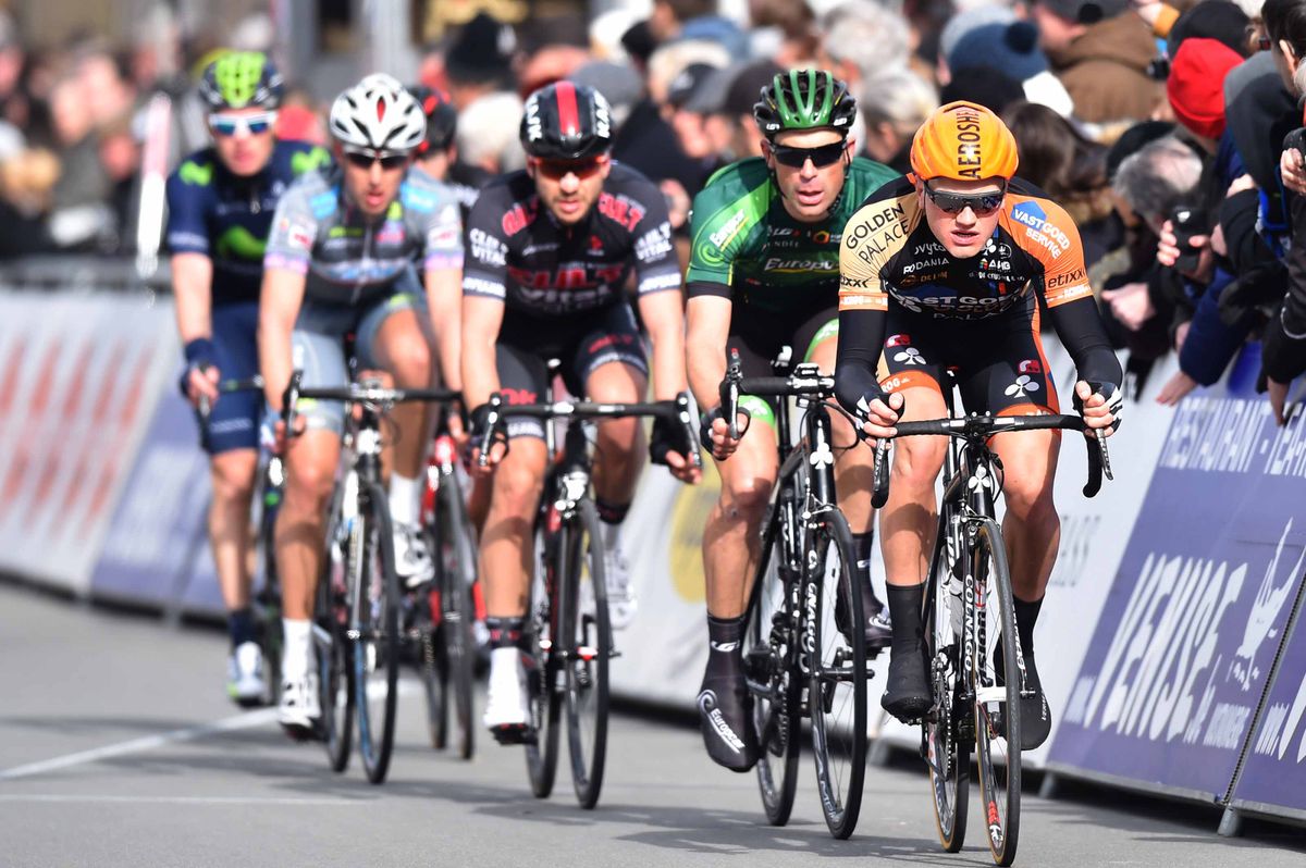 Gerry Druyts (Vastgoedservice - Golden Palace) leads the breakaway