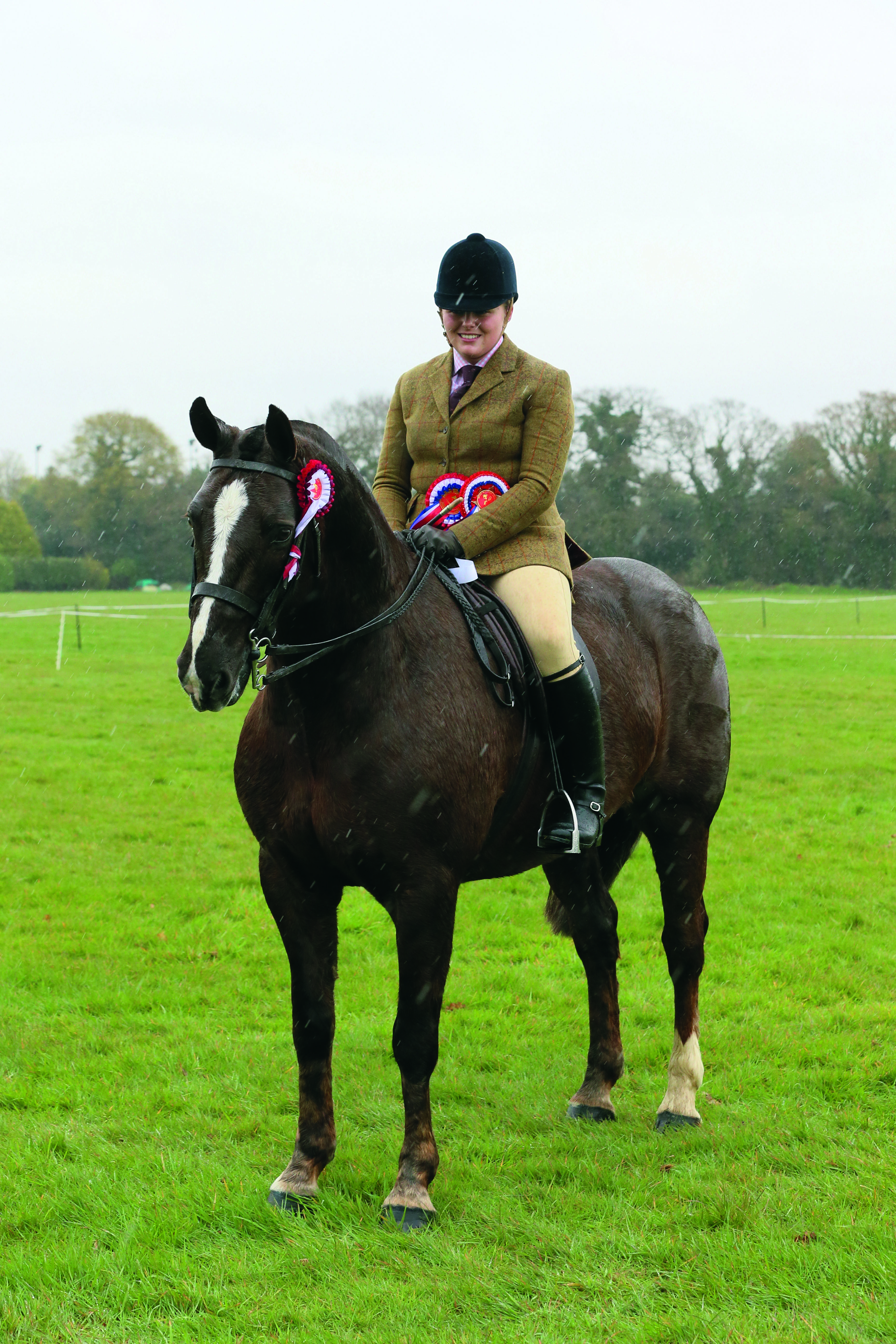 RIHS COB CHAMPIONSHIP 55 The Comedian R: Lily Gibbs