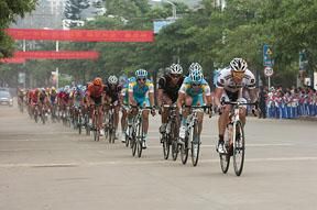 Stage four winner, Deon Locke (Champion Systems), drives the peloton through Chengmai.