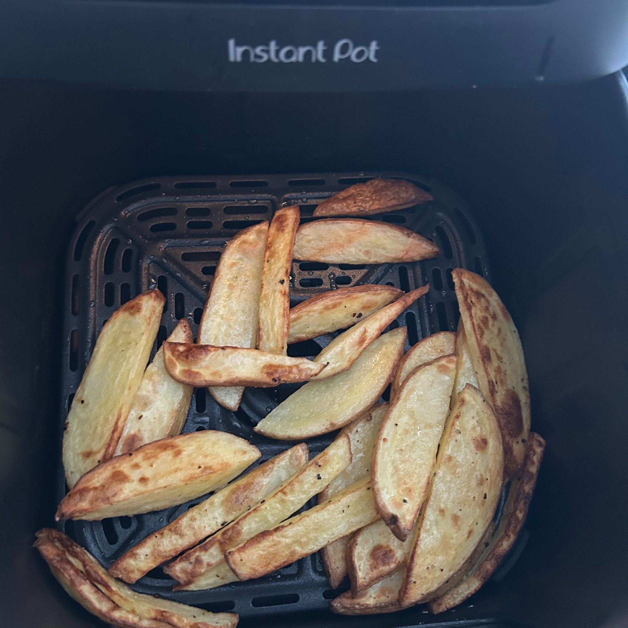 Instant Pot Vortex Compact 5L Air Fryer - cooking chips