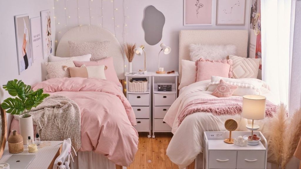 Should I Live Alone Or With A Roommate Real Homes