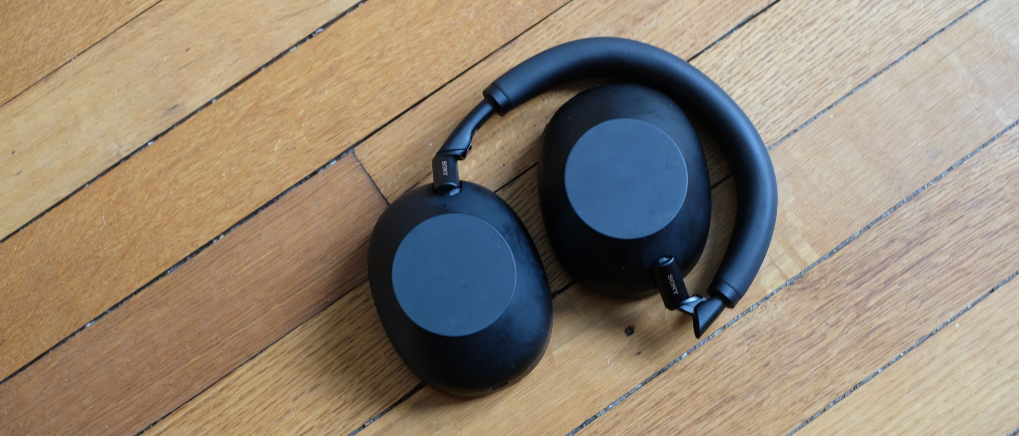 Is stunning ANC and a 10-band EQ enough to make the Sony WH-1000XM6 stand out? Well yes, yes it is.