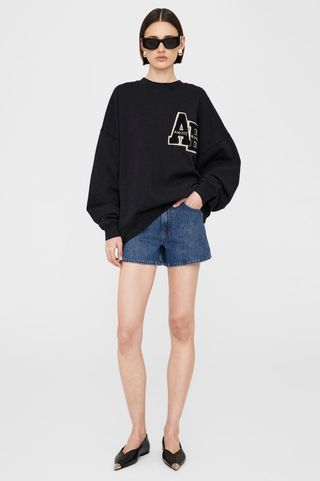 Miles Letterman Übergroßes Sweatshirt – Schwarz